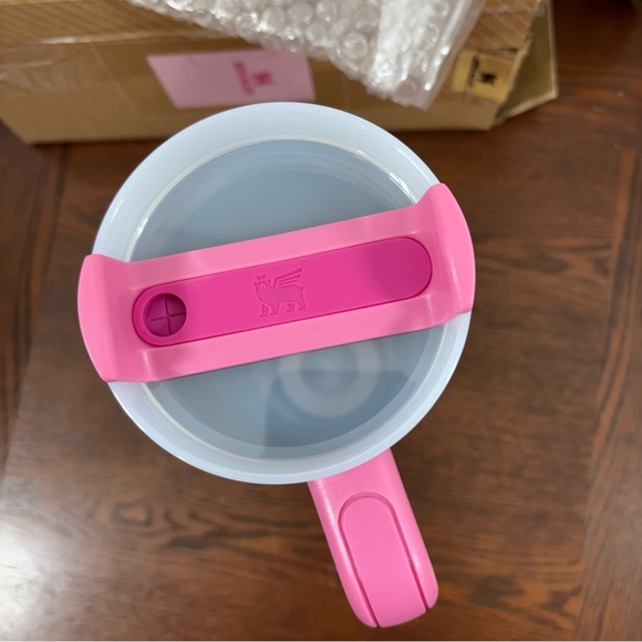 Stanley Pink Hello Kitty Tumbler 40oz New In Box - Picture 5 of 7